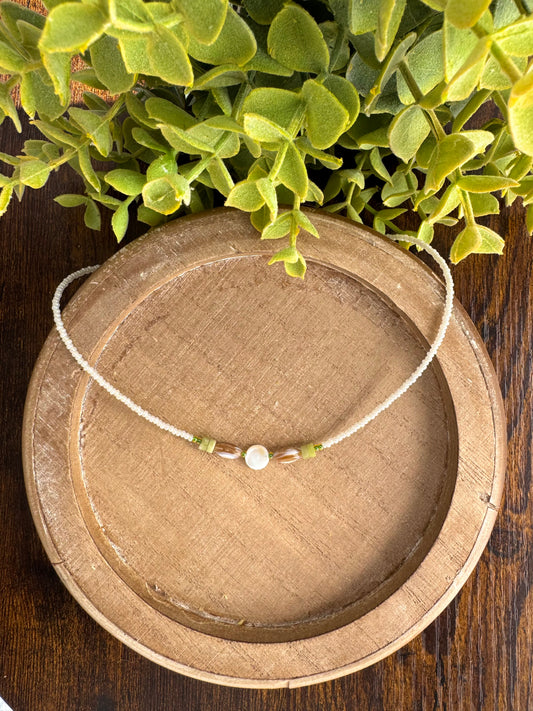 Tide & Moss Accent Necklace